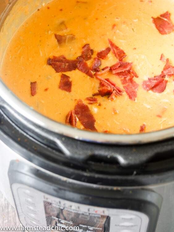 Keto Instant Pot Buffalo Chicken Bacon Soup