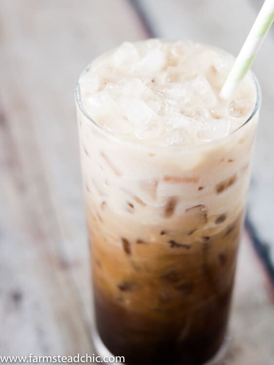 This Paleo and Whole30 Iced Coffee will get your morning started with a bang. Collagen peptides and MCT oil provide the protein and healthy fats your body needs to get going. Low carb and Keto-friendly.
